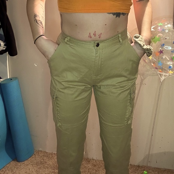 Women’s parachute pants - Picture 2 of 2